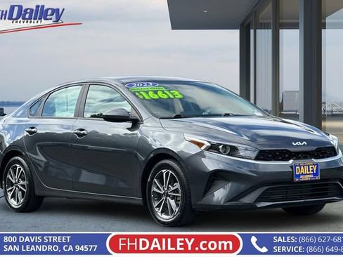 Used 2023 Kia Forte LXS FWD image 1