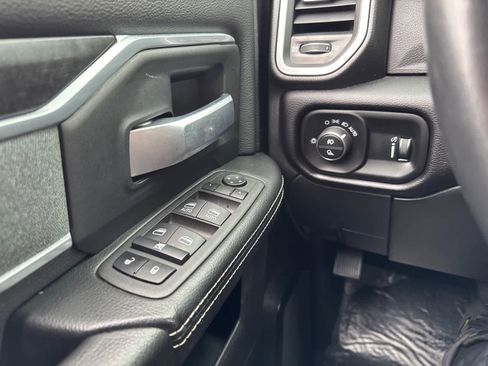 Used 2022 RAM 2500 Big Horn w/ Night Edition AWD/4WD image 21