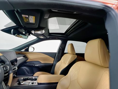 Used 2024 Lexus RX 350 Premium w/ Accessory Package (Z1) image 21