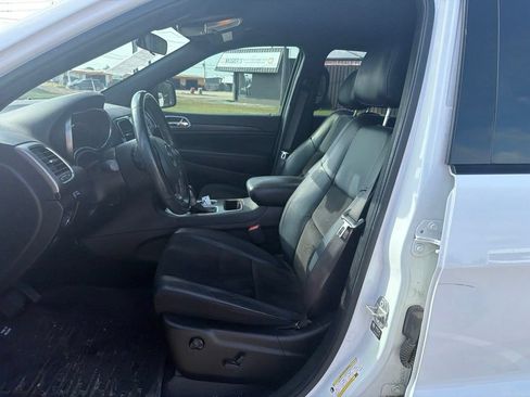 Used 2021 Jeep Grand Cherokee Laredo X RWD image 11