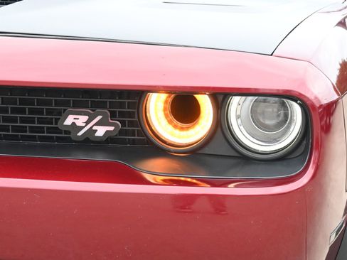 Used 2019 Dodge Challenger R/T RWD image 23