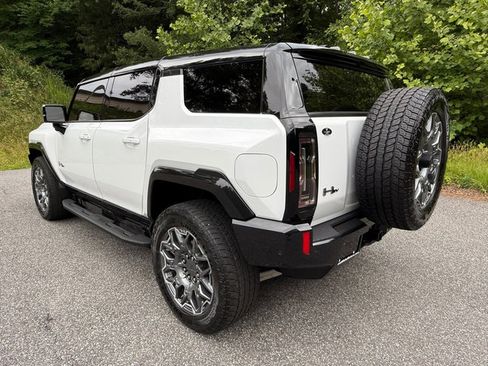 Used 2024 GMC Hummer EV 3X AWD/4WD image 8