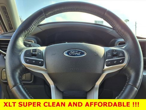 Used 2022 Ford Explorer XLT w/ Equipment Group 202A image 17