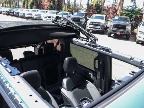 Used 2023 Ford Bronco Big Bend w/ Sasquatch Package AWD/4WD image 27