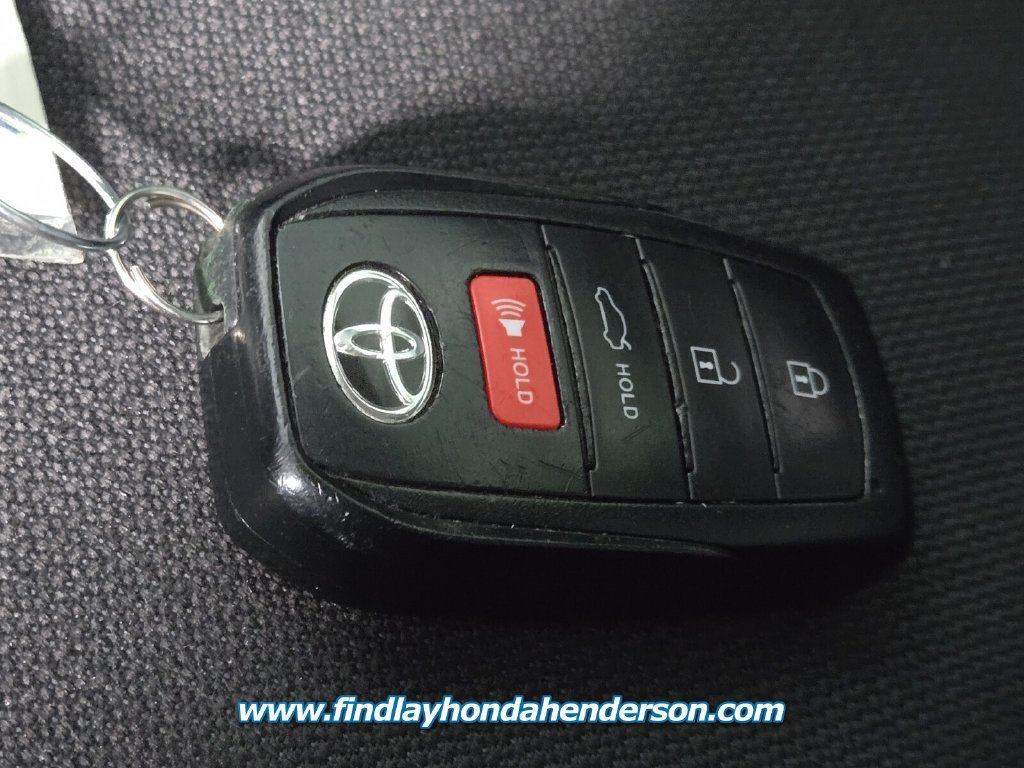 Used 2024 Toyota Corolla LE w/ LE Convenience Package FWD image 30