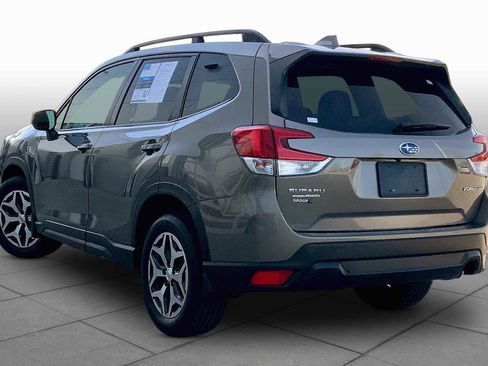 Used 2020 Subaru Forester Premium AWD/4WD image 12