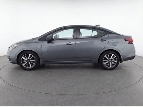 Used 2025 Nissan Versa SV FWD image 5