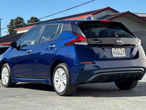 Used 2023 Nissan Leaf S image 6