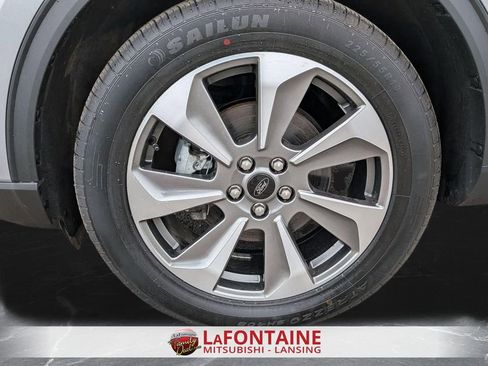 Used 2024 Ford Escape Platinum AWD/4WD image 32