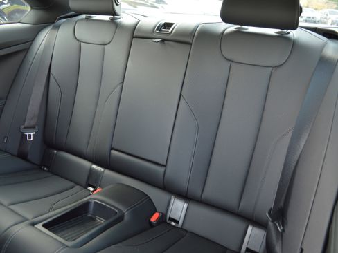 Used 2025 BMW 230i Coupe w/ M Sport Package image 29