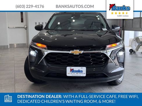 Certified 2024 Chevrolet Trax LS FWD image 3
