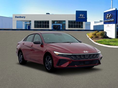 New 2026 Hyundai Elantra SEL Sport Premium FWD image 11
