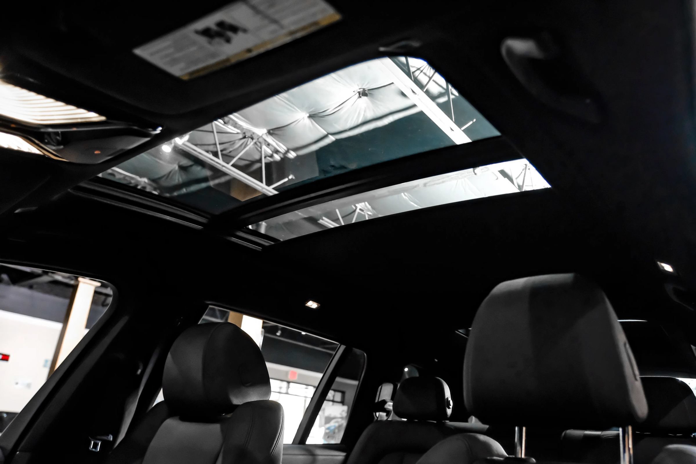 Used 2021 BMW X7 xDrive40i w/ Premium Package AWD/4WD image 5