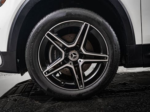 Certified 2024 Mercedes-Benz GLB 250 4MATIC image 13