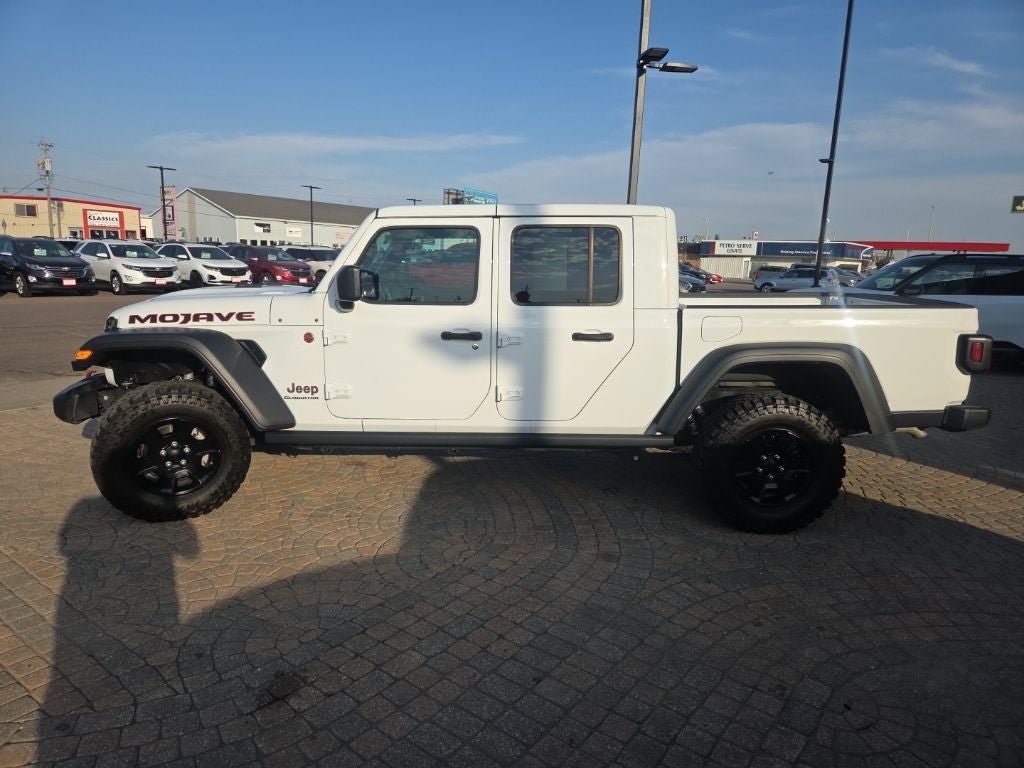 Used 2022 Jeep Gladiator Mojave w/ Cold Weather Group AWD/4WD image 8