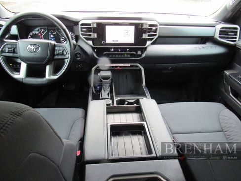 Used 2025 Toyota Tundra SR5 AWD/4WD image 15