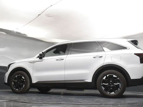 Used 2026 Kia Sorento S FWD image 35