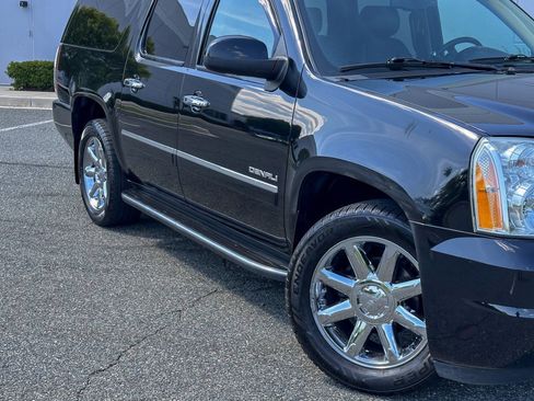 Used 2013 GMC Yukon XL Denali AWD/4WD image 7