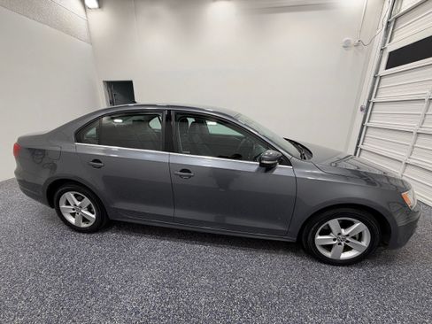 Used 2013 Volkswagen Jetta TDI FWD image 8