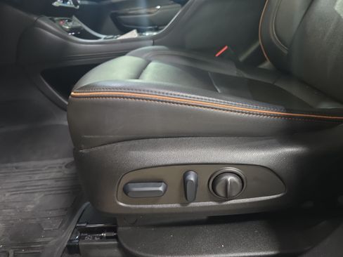 Used 2023 GMC Acadia AT4 w/ Technology Package AWD/4WD image 26
