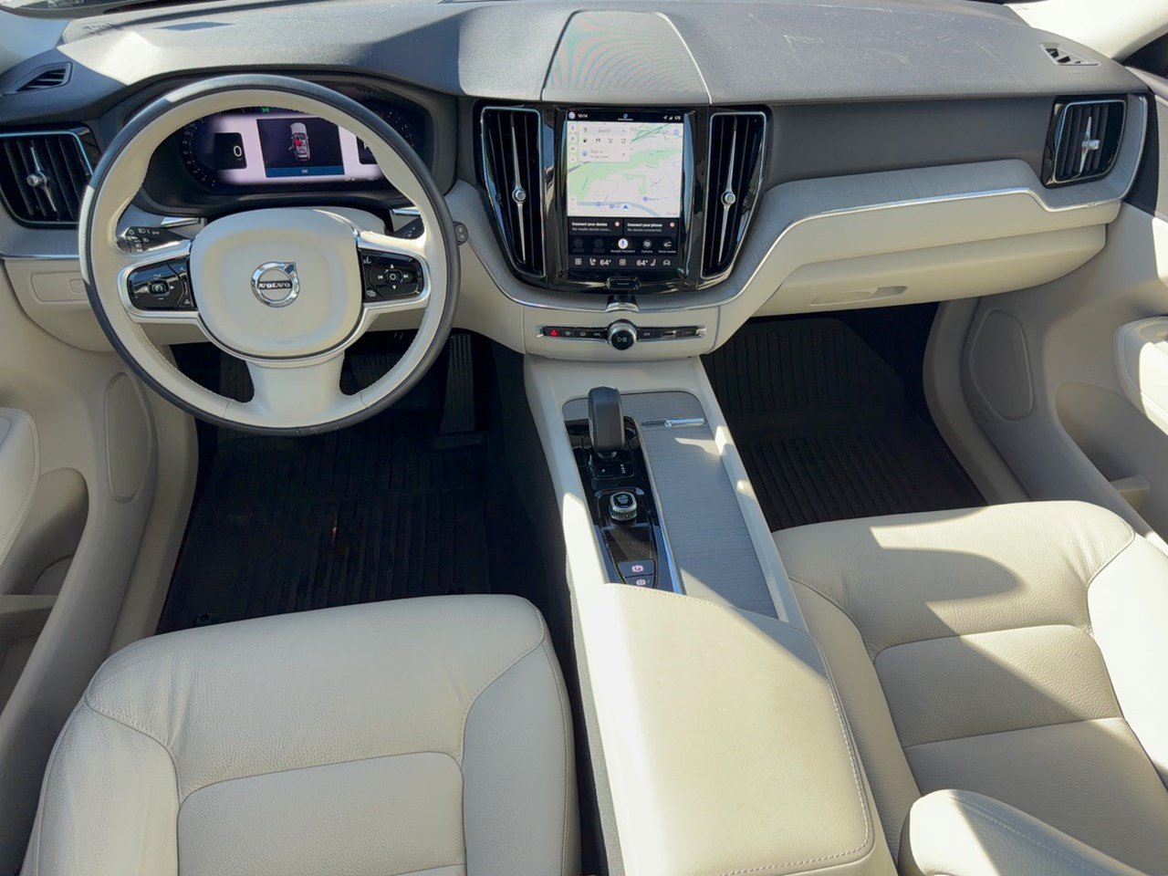 Used 2024 Volvo XC60 B5 Plus w/ Protection Package Premier AWD/4WD image 17