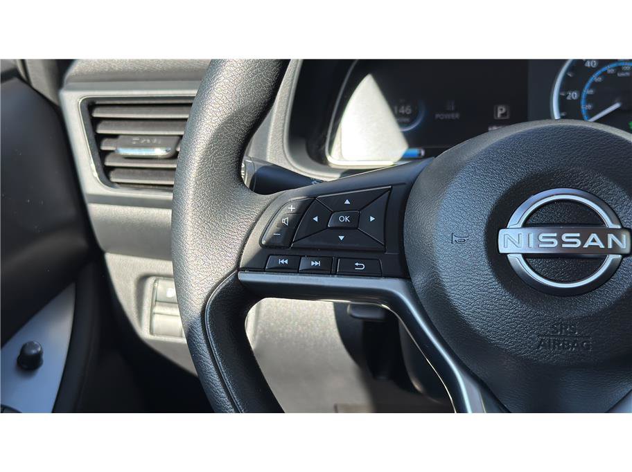 Used 2025 Nissan Leaf S FWD image 28