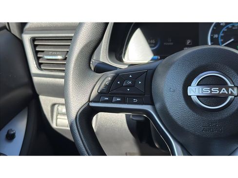 Used 2025 Nissan Leaf S FWD image 28