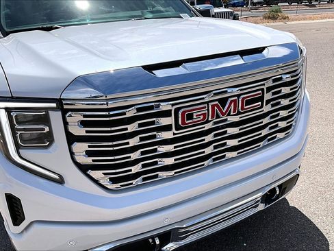 Certified 2024 GMC Sierra 1500 Denali w/ Technology Package AWD/4WD image 33