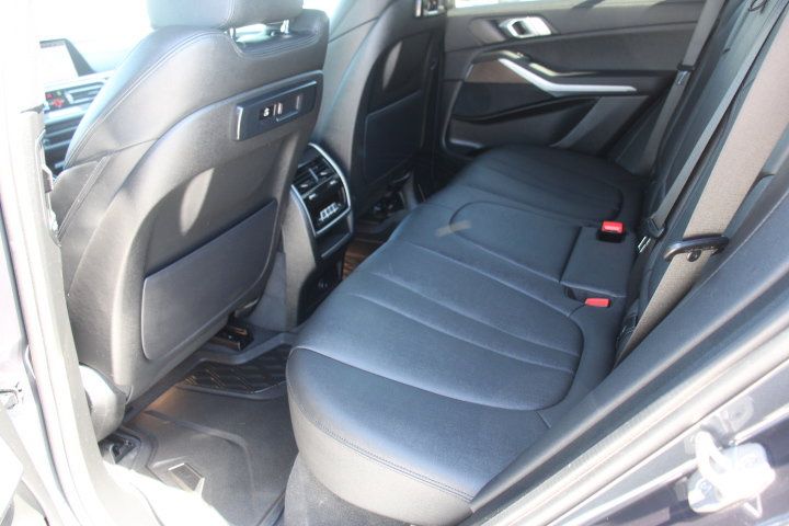 Used 2022 BMW X5 sDrive40i RWD image 15