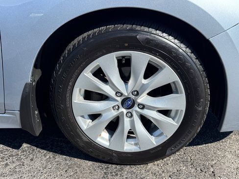 Used 2016 Subaru Legacy 2.5i Premium AWD/4WD image 10