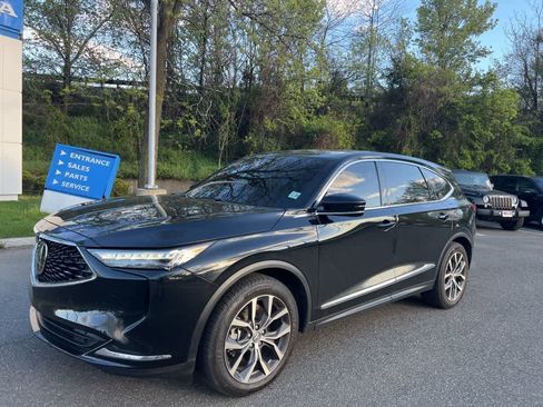 Used 2024 Acura MDX SH-AWD w/ Technology Package image 4