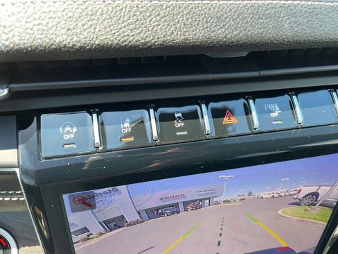 New 2025 Jeep Grand Cherokee L Limited w/ Black Appearance Package image 29