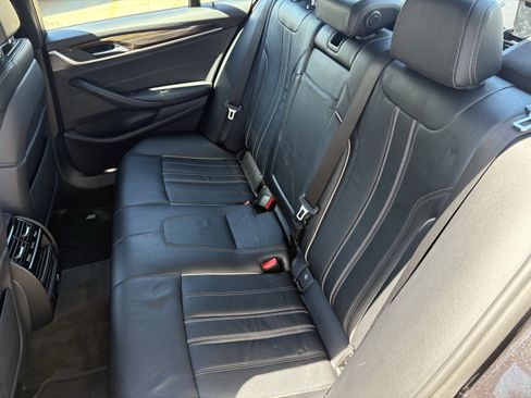 Used 2018 BMW 540i xDrive w/ M Sport Package AWD/4WD image 16