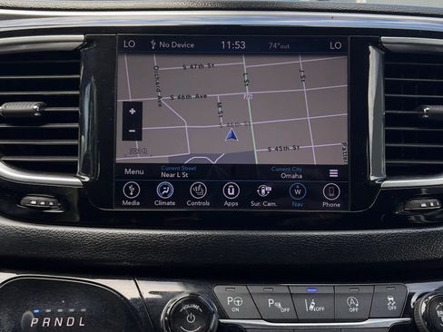 Used 2019 Chrysler Pacifica Touring Plus w/ Advanced Safetytec Group FWD image 31