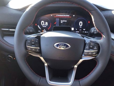 Used 2026 Ford Explorer ST-Line image 19