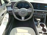 Used 2025 Hyundai Sonata SE image 2