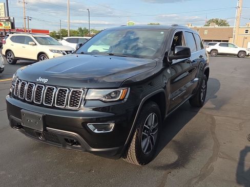 Used 2020 Jeep Grand Cherokee Laredo w/ Quick Order Package 2BN North AWD/4WD image 9
