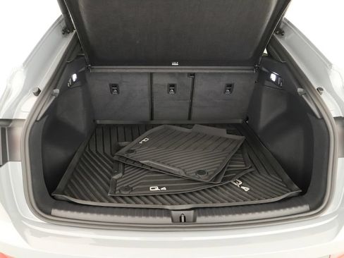 Certified 2024 Audi Q4 e-tron Premium Plus w/ Premium Plus AWD/4WD image 29