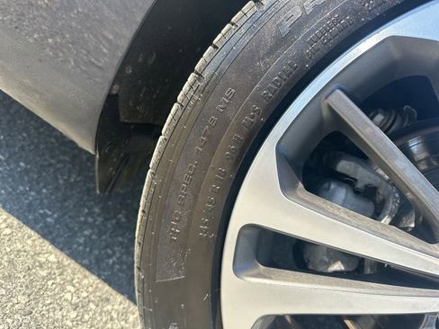 Used 2018 Buick Regal Essence image 29