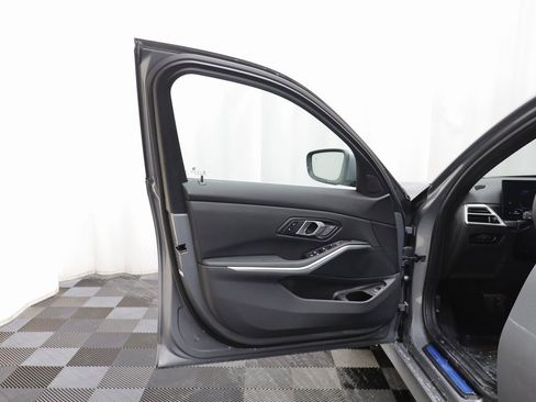 Certified 2025 BMW 330i xDrive 330i xDrive w/ M Sport Package image 4