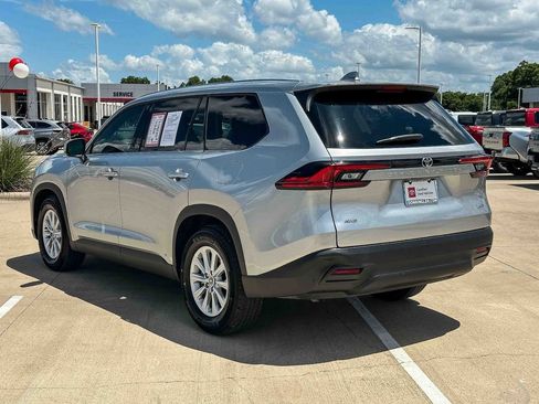Certified 2025 Toyota Grand Highlander AWD image 5