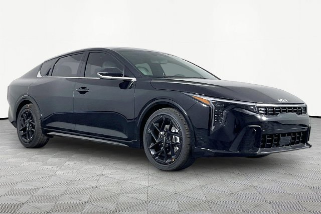 New 2027 Kia K4 GT-Line Turbo FWD image 3