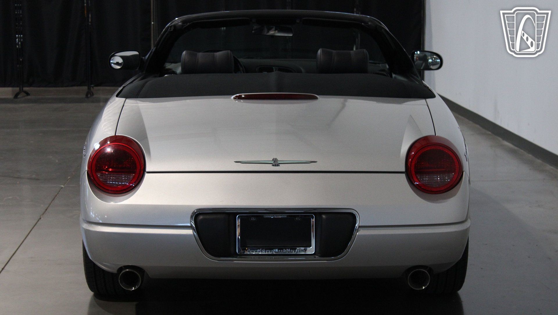 Used 2004 Ford Thunderbird RWD image 25