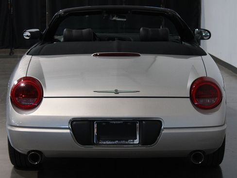 Used 2004 Ford Thunderbird RWD image 25