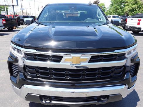 Used 2023 Chevrolet Silverado 1500 LT AWD/4WD image 7