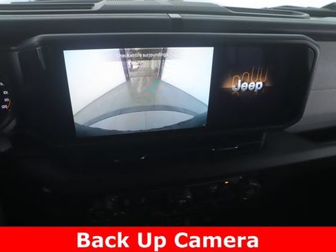 Used 2026 Jeep Wrangler Unlimited Sport AWD/4WD image 22