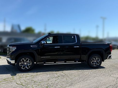 New 2026 GMC Sierra 1500 SLT w/ SLT Premium Package AWD/4WD image 2