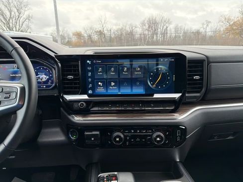 Used 2023 Chevrolet Silverado 1500 LT Trail Boss w/ Convenience Package II image 21