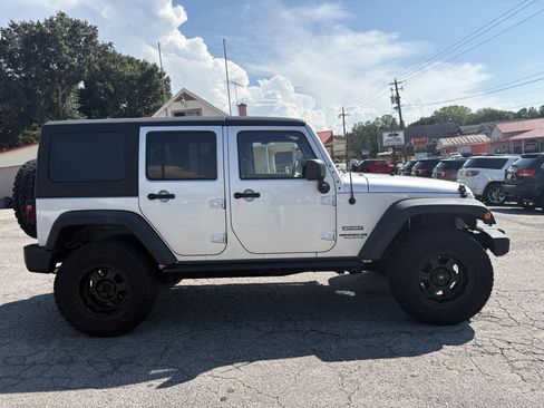 Used 2012 Jeep Wrangler Unlimited Sport AWD/4WD image 7