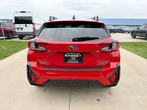 Used 2024 Subaru Crosstrek 2.0i Premium AWD/4WD image 5